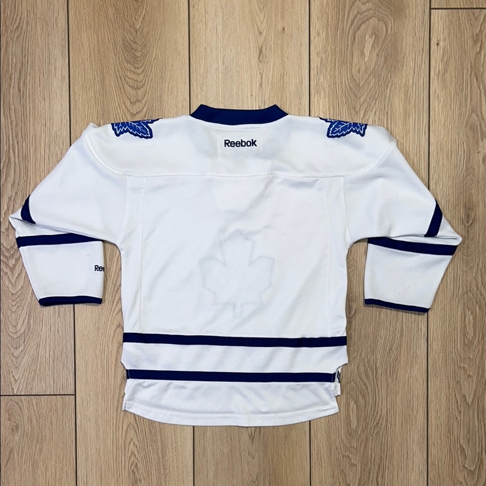 Reebok Kids Toronto Maple Leafs Hockey Jersey - Picture 5 of 12